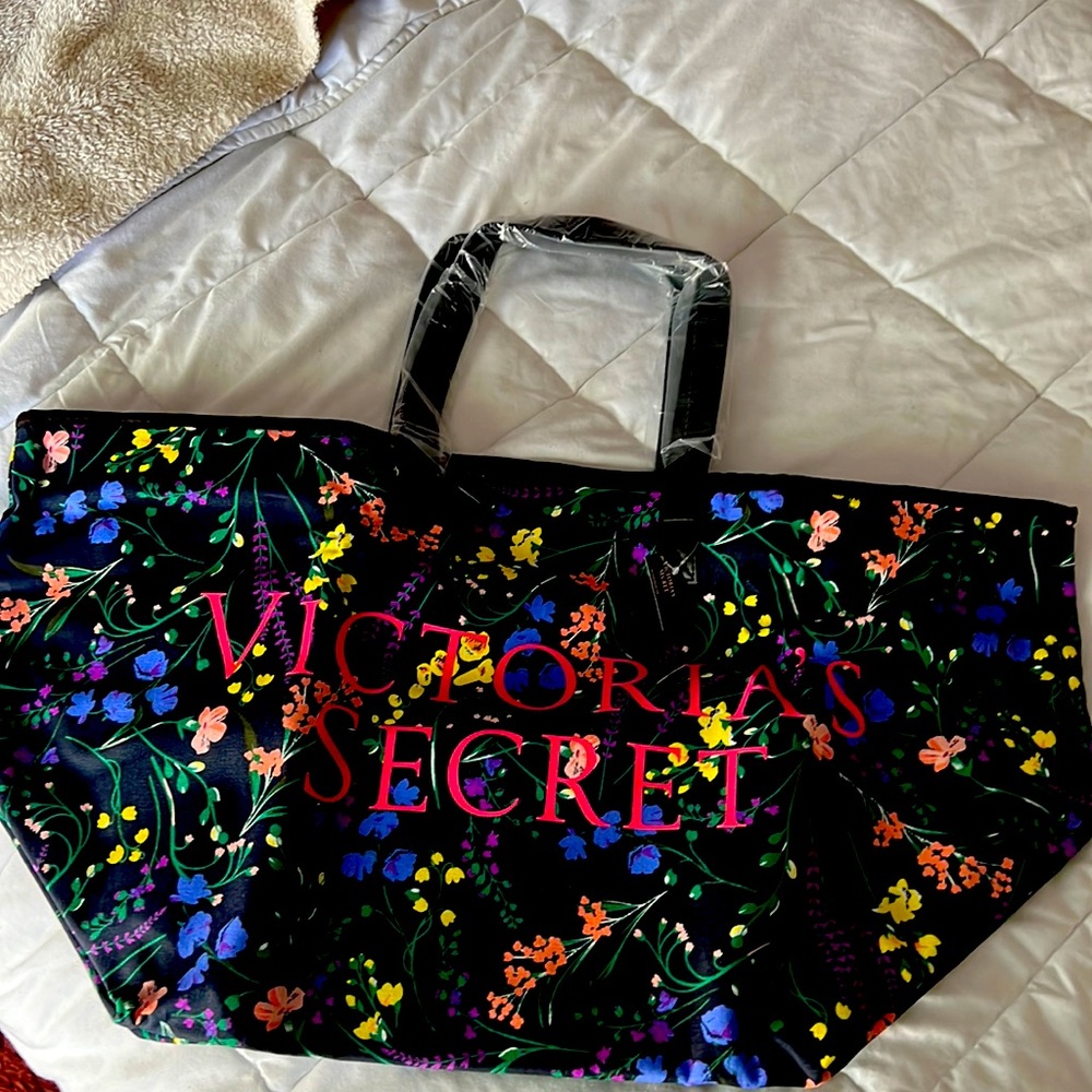 Victoria secret travel tote